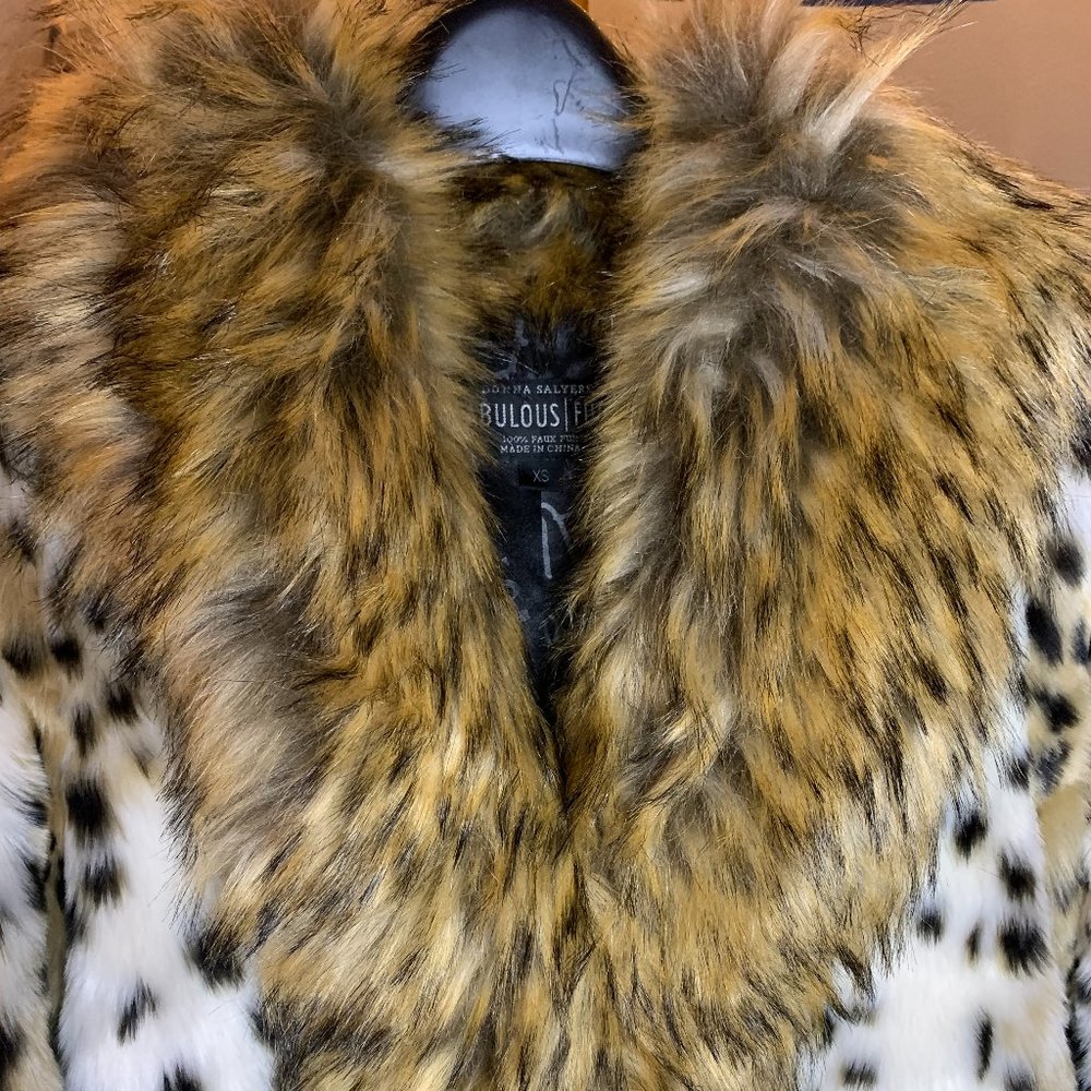 NWOT Fabulous Furs Faux Fur Coat XS - Picture 8 of 13
